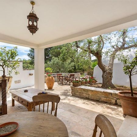 Trullo Il Karrubo Villa Ostuni Exteriör bild