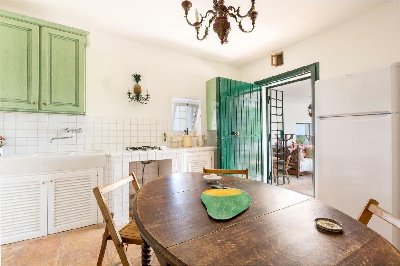 Trullo Il Karrubo Villa Ostuni Exteriör bild