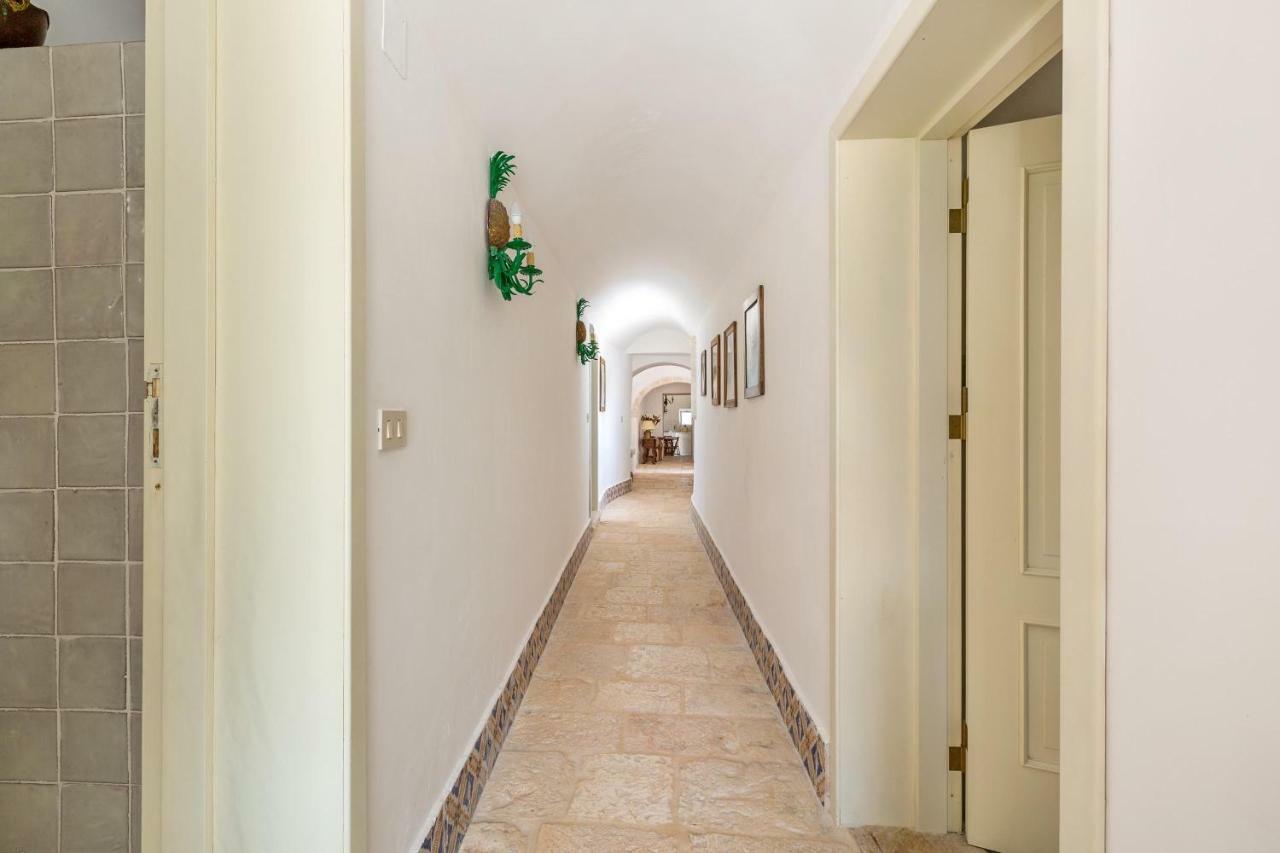 Trullo Il Karrubo Villa Ostuni Exteriör bild