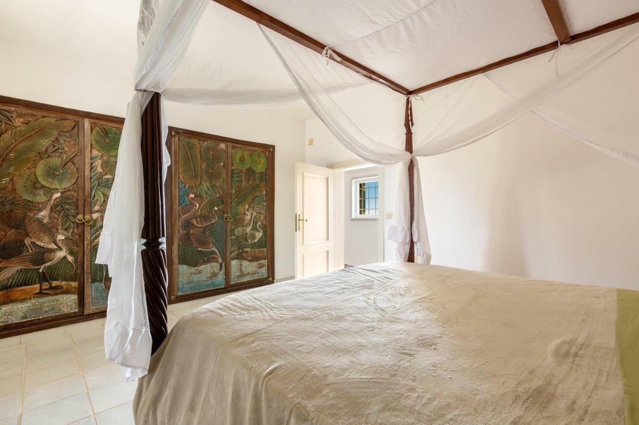 Trullo Il Karrubo Villa Ostuni Exteriör bild
